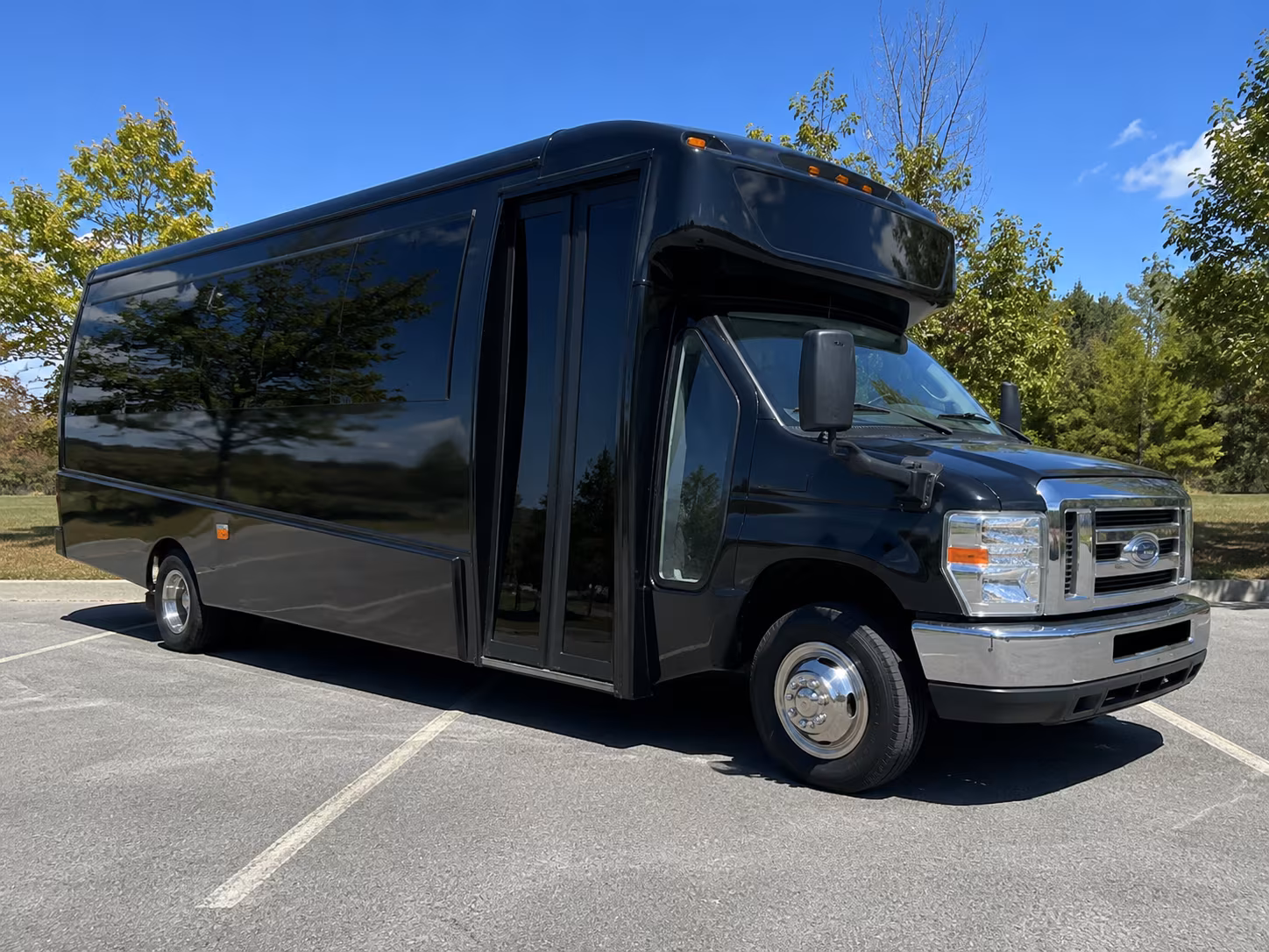 field trip buses to colonial williamsburg and historic triangle destinations
