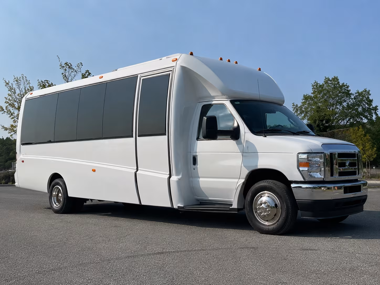 party buses for portsmouth bachelorette and bachelor weekend transportation