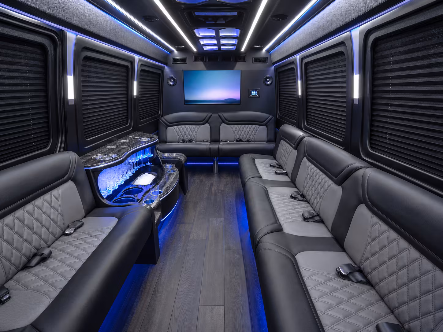 portsmouth 18 passenger party bus