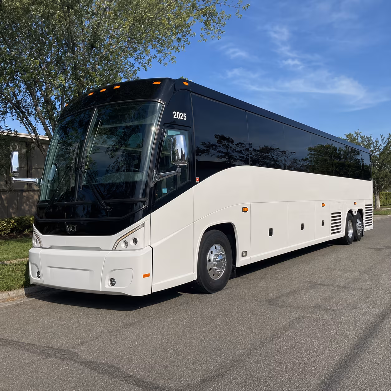 portsmouth charter bus rentals for naval shipyard and defense contractor groups
